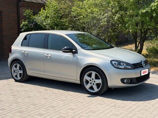 2011 Volkswagen Golf VI, серебристый, 950000 рублей, вид 2