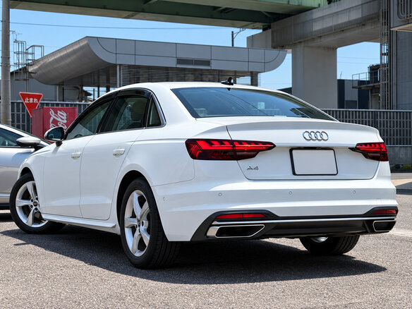 2022 Audi A4 35 TFSI V (B9) Рестайлинг, белый, 2120005 рублей - вид 2