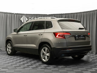 2021 Skoda Karoq DSG6 I, коричневый, 2550000 рублей, вид 4