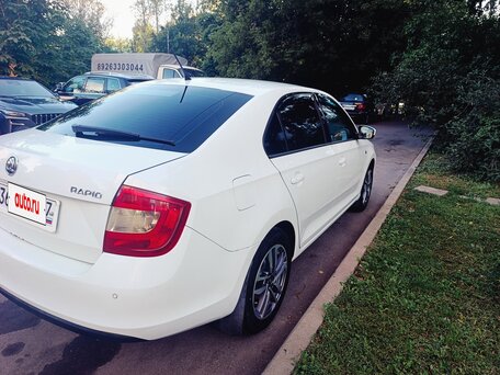 2014 Skoda Rapid I, белый, 750000 рублей, вид 5