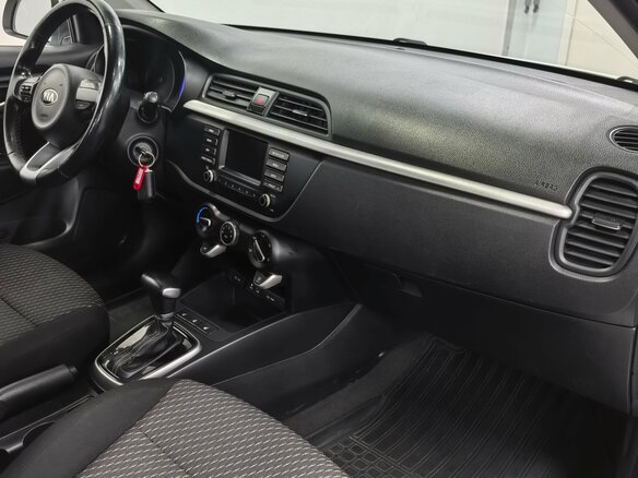 2018 Kia Rio IV, белый - вид 7