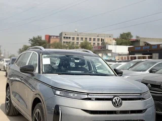 2026 Volkswagen Tavendor I Рестайлинг, серый, 5940000 рублей, вид 1