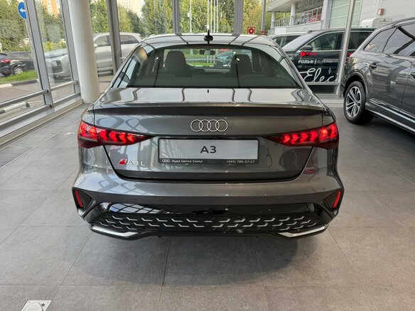 2025 Audi A3L 35 TFSI IV (8Y) Рестайлинг, серый, 4350000 рублей - вид 2