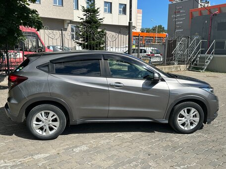 2019 Honda Vezel I Рестайлинг, серый, 1800000 рублей, вид 2