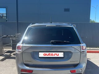 2012 Mitsubishi Outlander III, серый, 1550000 рублей, вид 2
