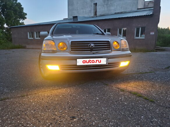 1998 Toyota Progres, серебристый, 600000 рублей - вид 1