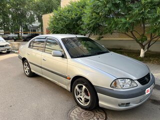 2001 Toyota Avensis I Рестайлинг, серебристый, 450000 рублей, вид 3