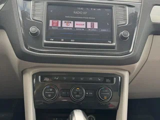2017 Volkswagen Tiguan II, коричневый, 1999000 рублей, вид 5