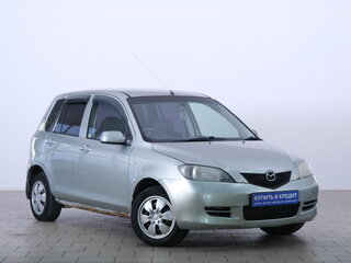 Mazda Demio II (DY)