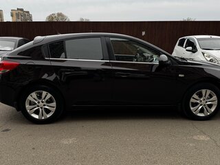 2013 Chevrolet Cruze I Рестайлинг, коричневый, 800000 рублей, вид 2