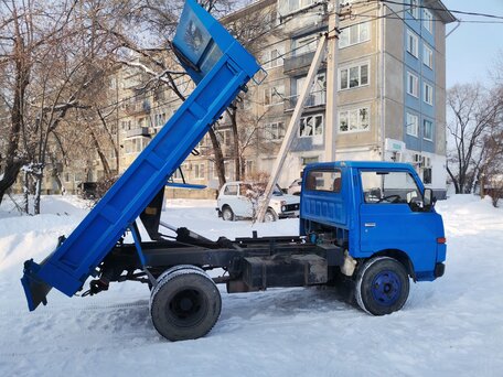 1988 Nissan Atlas, синий, 2000000 рублей, вид 5
