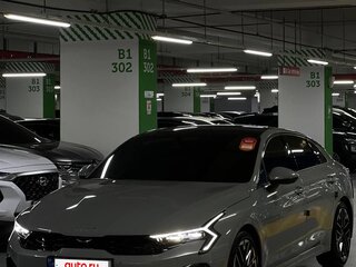 2023 Kia K5 III Рестайлинг, серый, 4100000 рублей, вид 1