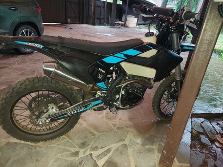 2023 Avantis Enduro 250 Pro/EFI, чёрный, 185000 рублей, вид 4