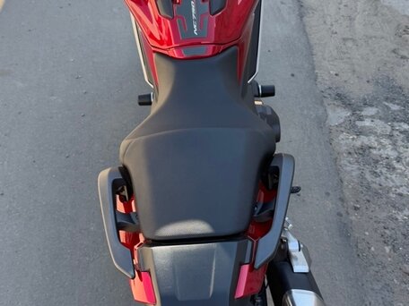 2016 Honda NC 750X, красный, 739000 рублей, вид 4