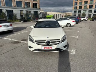 2014 Mercedes-Benz A-Класс 180 III (W176), белый, 1590000 рублей, вид 2
