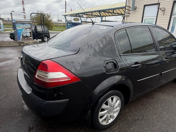2006 Renault Megane II Рестайлинг, чёрный, 240000 рублей - вид 3