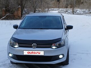 2015 Volkswagen Polo V, серебристый, 710000 рублей, вид 3