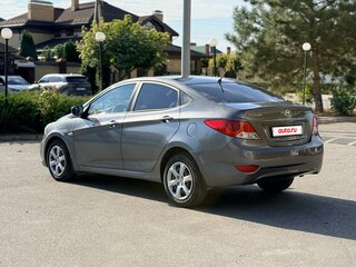 2011 Hyundai Solaris I, серый, 740000 рублей, вид 4