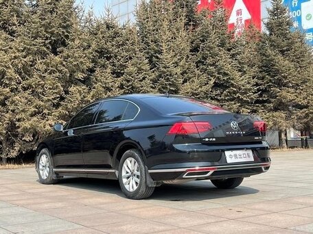 2022 Volkswagen Magotan B8 Рестайлинг, чёрный, 1482000 рублей, вид 5