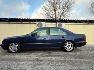 1997 Mercedes-Benz E-Класс 230 II (W210, S210), синий, 300000 рублей, вид 4