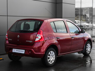 2014 Renault Sandero I, красный, 749000 рублей, вид 5