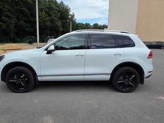 2013 Volkswagen Touareg II, белый, 2300000 рублей, вид 3