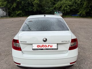 2018 Skoda Octavia III (A7) Рестайлинг, белый, 1590000 рублей, вид 5