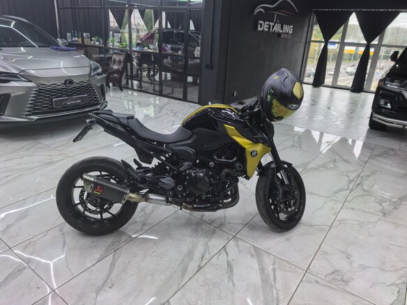 2021 BMW F 900 R, чёрный, 1300000 рублей