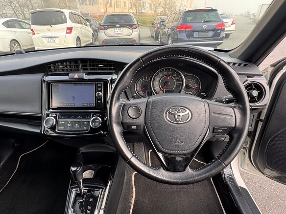 2017 Toyota Corolla Fielder XI (E160, E170) Рестайлинг 2, белый, 1490000 рублей - вид 10