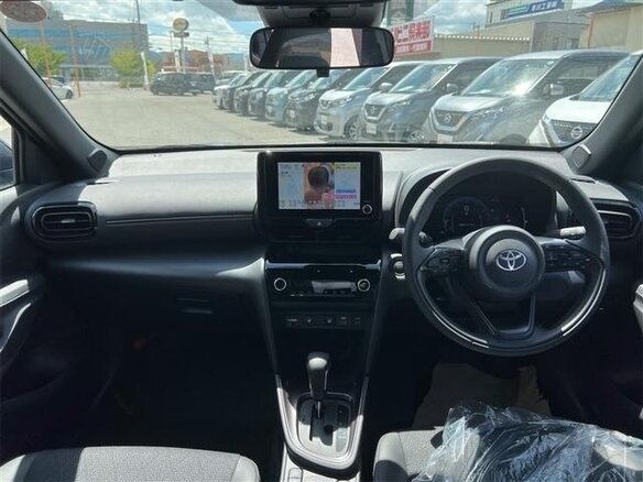 2025 Toyota Yaris Cross I, чёрный, 2016700 рублей - вид 16