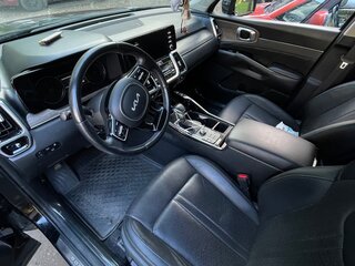 2023 Kia Sorento IV, чёрный, 4000000 рублей, вид 4