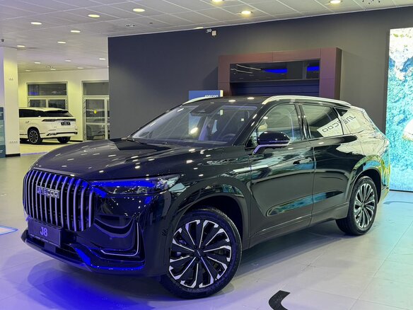 2026 Jaecoo J8, чёрный, 4278000 рублей