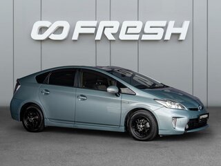2013 Toyota Prius III Рестайлинг (XW30), зелёный, 1100000 рублей, вид 1