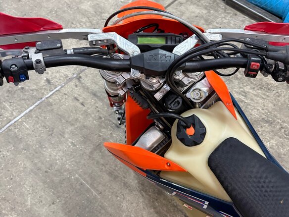 2022 KTM 300 EXC, оранжевый, 800000 рублей - вид 5