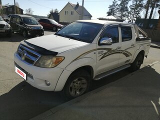 2008 Toyota Hilux VII, белый, 2095000 рублей, вид 1