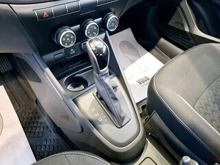 2025 Lada (ВАЗ) Vesta SW I Рестайлинг (NG), белый, 1748500 рублей, вид 5