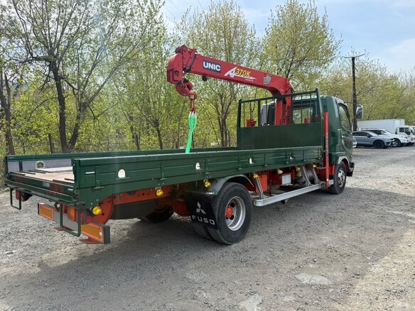 1999 Fuso (Mitsubishi) Fighter, зелёный, 4300000 рублей - вид 8