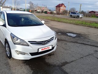 2016 Hyundai Solaris I Рестайлинг, белый, 800000 рублей, вид 1
