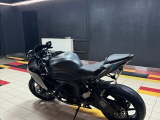 2024 Kawasaki ZX-6R Ninja, серый, 1400000 рублей, вид 3
