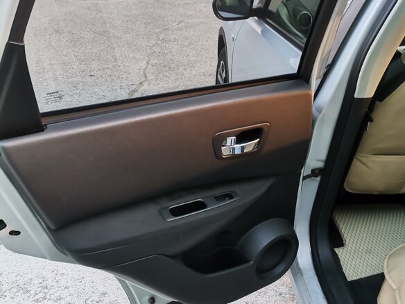 2007 Nissan Dualis, серый, 750000 рублей - вид 10