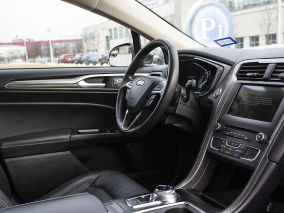 2018 Ford Fusion (North America) II Рестайлинг, серый, 1200000 рублей - вид 8