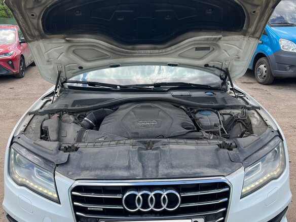 2012 Audi A7 Tiptronic I (4G), белый, 2750000 рублей - вид 2