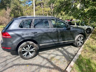 2012 Volkswagen Touareg II, серый, 2700000 рублей, вид 3
