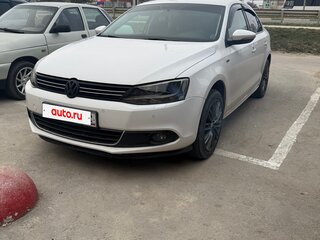 2013 Volkswagen Jetta VI, белый, 1150000 рублей, вид 1