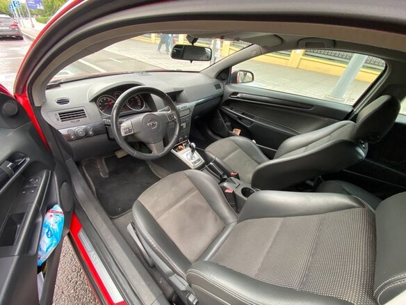 2006 Opel Astra GTC H Рестайлинг, красный, 530000 рублей - вид 8