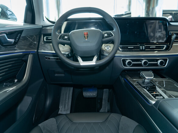 2025 Hongqi HS5 I Рестайлинг, чёрный - вид 17