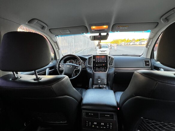 2016 Toyota Land Cruiser 200 Series Рестайлинг 2, чёрный, 6200000 рублей - вид 18