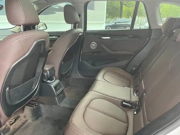 2023 BMW X1 20Li sDrive II (F48) Рестайлинг, белый - вид 8