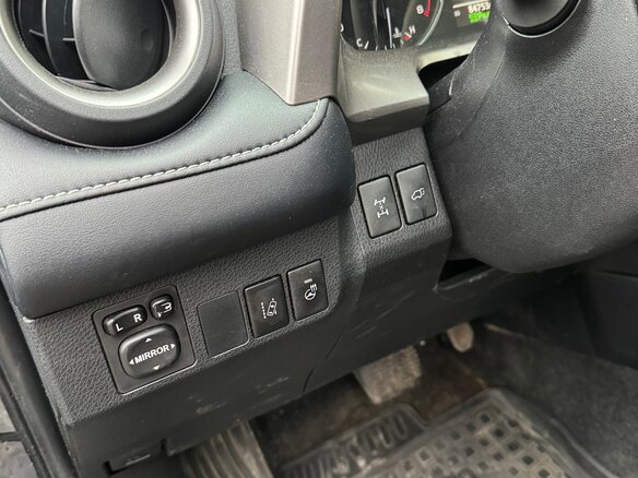 2018 Toyota RAV4 IV (XA40) Рестайлинг, синий, 3350000 рублей - вид 27