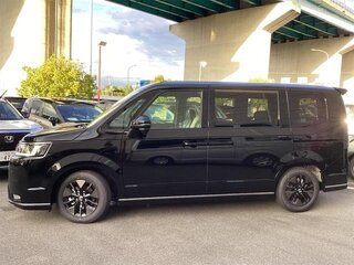 2022 Honda Stepwgn Spada VI, чёрный, 1794000 рублей, вид 5